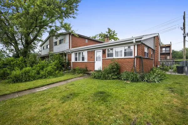 535 Glenshire Road, Glenview, IL 60025