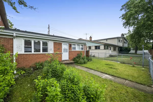 535 Glenshire Road, Glenview, IL 60025