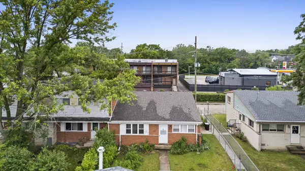 535 Glenshire Road, Glenview, IL 60025