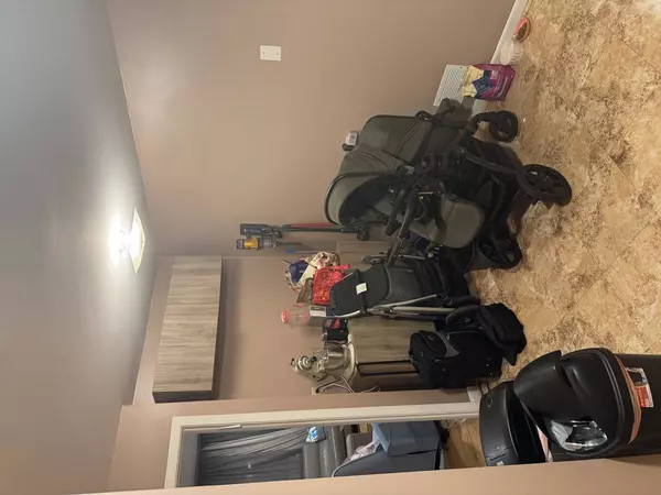 531 GLENSHIRE Road, Glenview, IL 60025