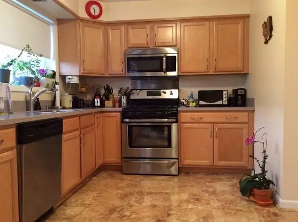 531 GLENSHIRE Road, Glenview, IL 60025