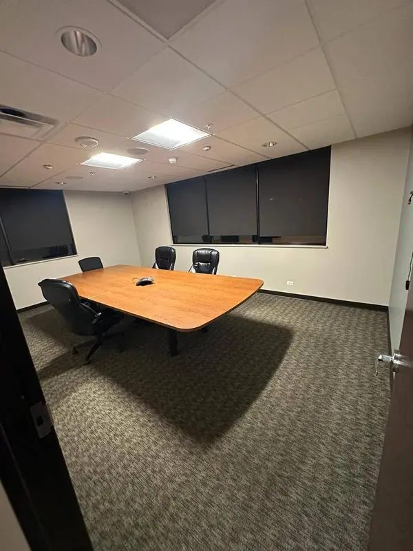 570 Oakwood Road, Lake Zurich, IL 60047