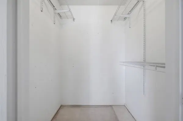 4980 Kimball Hill Drive #C2, Rolling Meadows, IL 60008