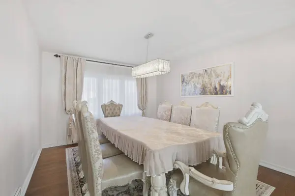 532 Lois Court, Mount Prospect, IL 60056