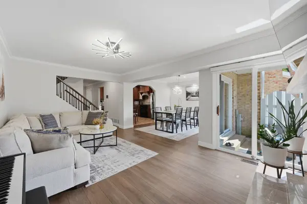 252 W Golfview TER, Palatine, IL 60067