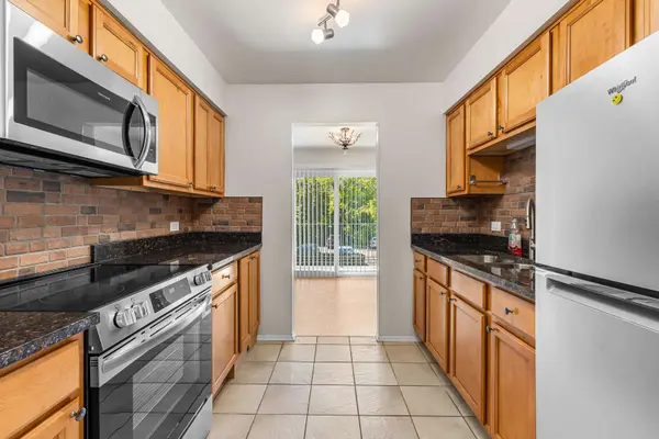 1150 Osterman AVE #C, Deerfield, IL 60015