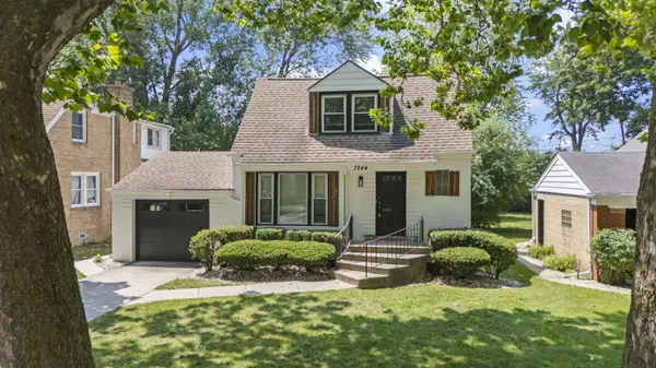 7244 N Kilpatrick AVE, Lincolnwood, IL 60712