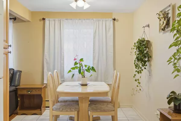 8549 W Grand Avenue #3E, River Grove, IL 60171