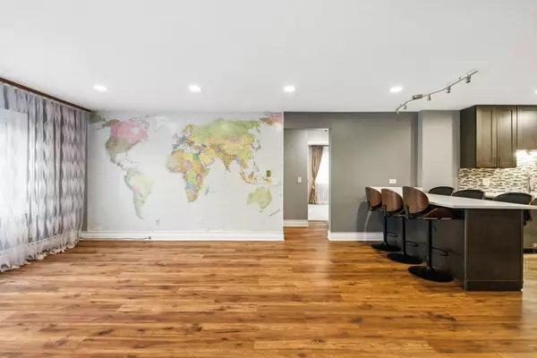 1258 Brown Street #204, Des Plaines, IL 60016