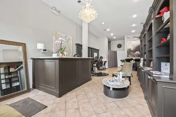 2117 W Belmont Avenue #STE1, Chicago, IL 60618