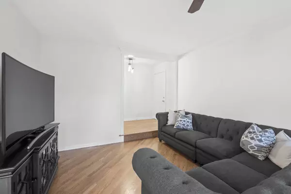 112 Autumn Court #112, Buffalo Grove, IL 60089