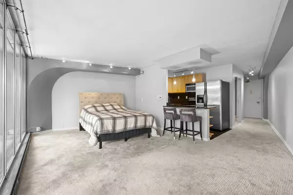 300 N State Street #2824, Chicago, IL 60654