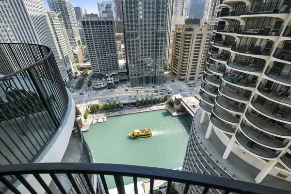 300 N State Street #2824, Chicago, IL 60654