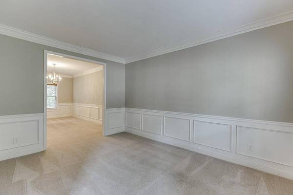 5823 Little Doe WALK, Flowery Branch, GA 30542