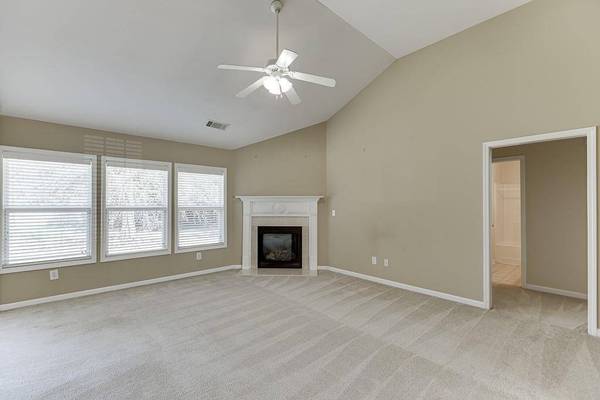 2350 Walnut Tree CT, Buford, GA 30519