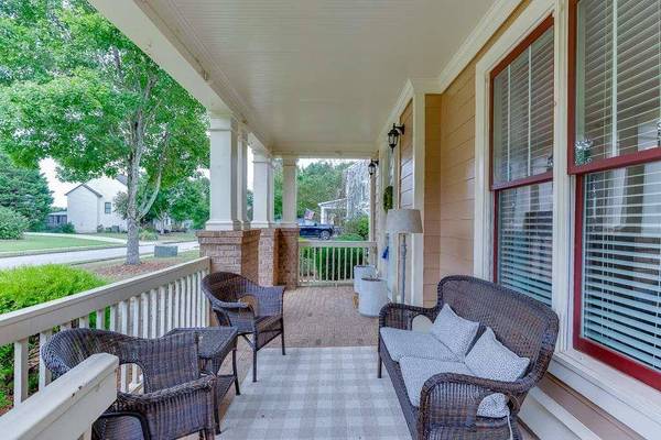 5703 Community LN, Hoschton, GA 30548