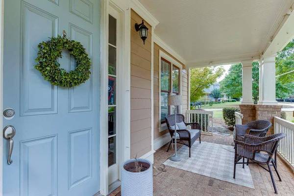 5703 Community LN, Hoschton, GA 30548