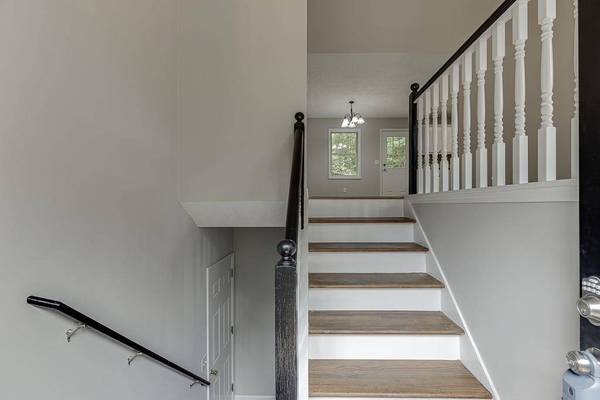 5311 Redfield WAY, Flowery Branch, GA 30542