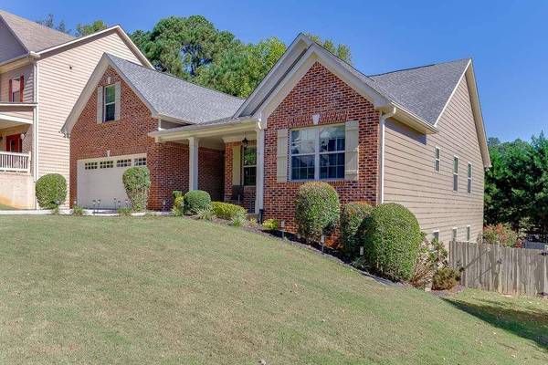 5652 Leaf Ridge LN, Buford, GA 30518