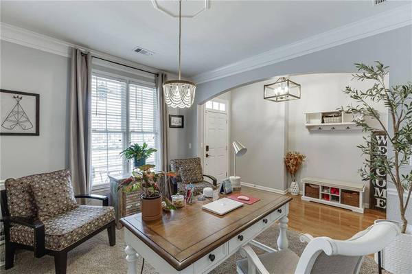 5751 Community LN, Hoschton, GA 30548