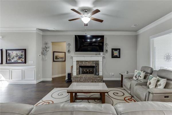 331 Hemlock CT, Hoschton, GA 30548