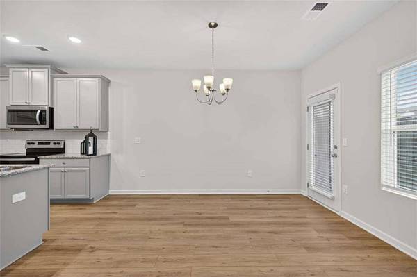 228 Buckingham LN, Hoschton, GA 30548