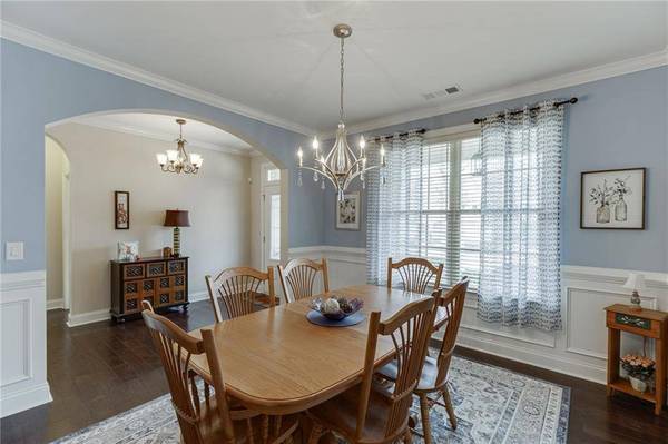 6933 Hopscotch CT, Flowery Branch, GA 30542