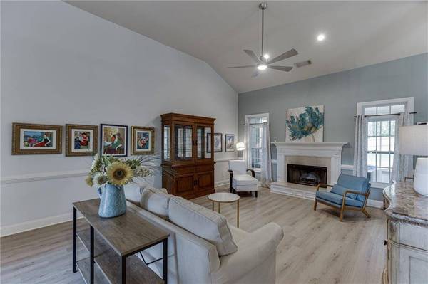 209 Legendary DR, Hoschton, GA 30548