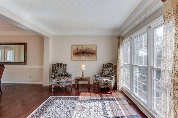 6530 Maid Marion Close, Alpharetta, GA 30005