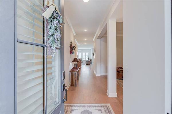 6971 Scenic Overlook TRCE, Flowery Branch, GA 30542