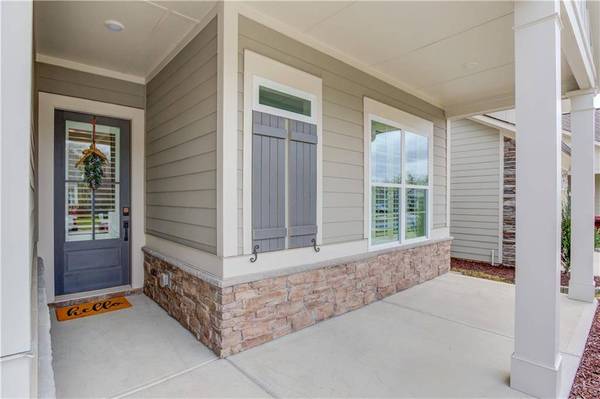 6971 Scenic Overlook TRCE, Flowery Branch, GA 30542