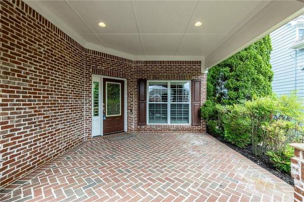 7042 Tree House WAY, Flowery Branch, GA 30542