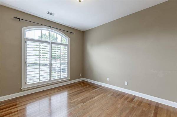7042 Tree House WAY, Flowery Branch, GA 30542