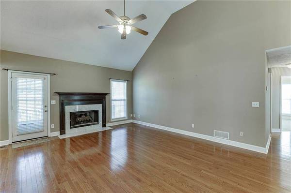 5972 River Oaks DR, Flowery Branch, GA 30542