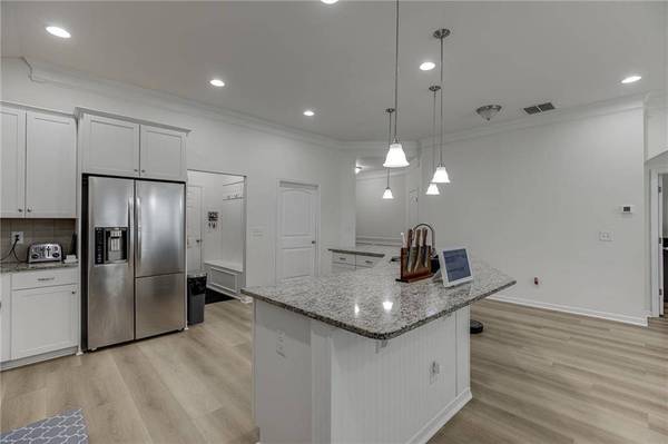 381 Eagles Bluff WAY, Hoschton, GA 30548