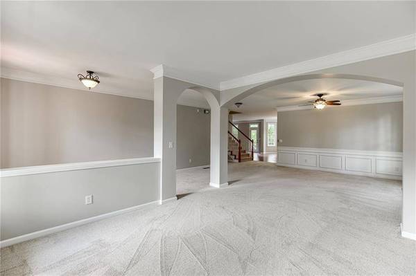 5971 Peacock LN, Hoschton, GA 30548