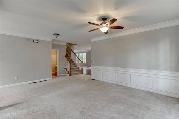 5971 Peacock LN, Hoschton, GA 30548
