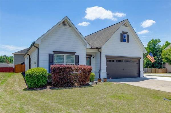 381 Eagles Bluff WAY, Hoschton, GA 30548