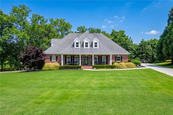2623 Lindsey Grace LN, Buford, GA 30519