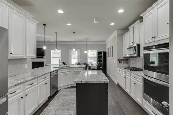 2001 Harvester LN, Buford, GA 30518