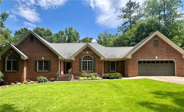 61 Hunters WAY, Hoschton, GA 30548