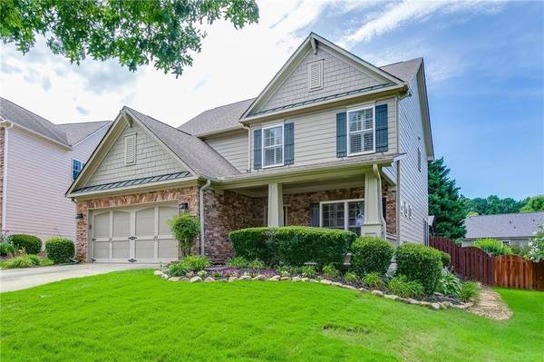 7823 Keepsake LN, Flowery Branch, GA 30542