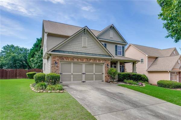 7823 Keepsake LN, Flowery Branch, GA 30542