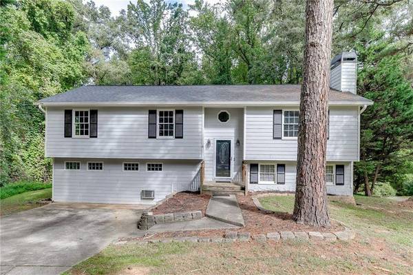 6211 Laurel Wood TRL