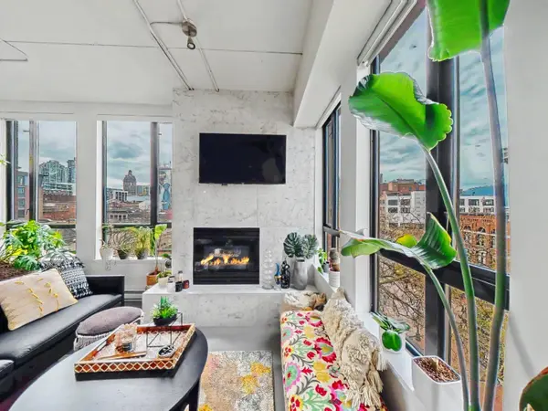 28 Powell ST #501, Vancouver, BC V6A 1E7