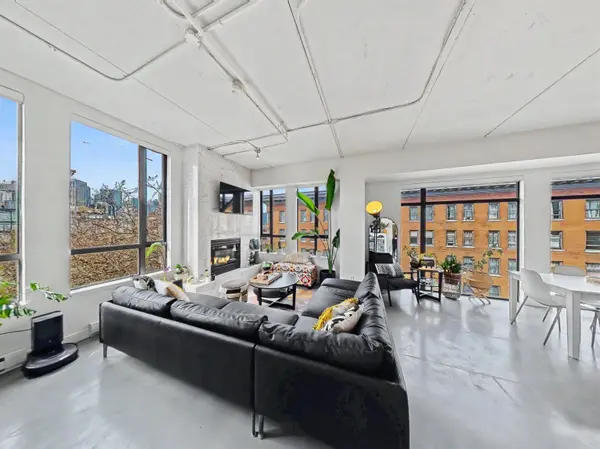 28 Powell ST #501, Vancouver, BC V6A 1E7