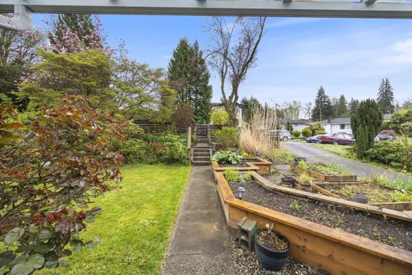 3007 Noel DR, Burnaby, BC V3J 1J4