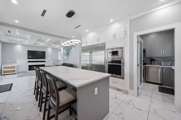 2309 Dublin ST, New Westminster, BC V3M 3B3
