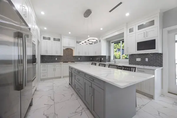 2309 Dublin ST, New Westminster, BC V3M 3B3