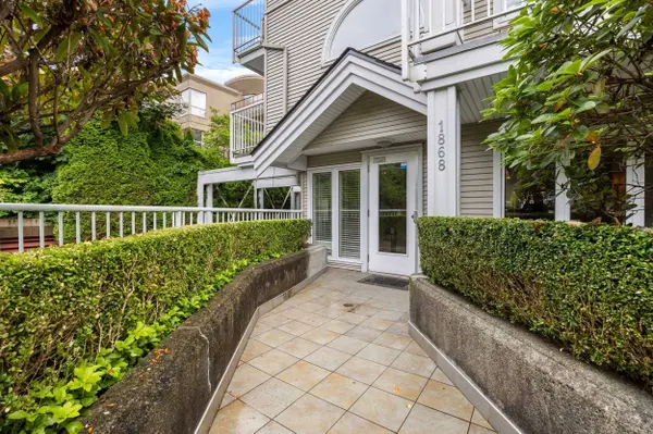 1868 W 8th AVE #201, Vancouver, BC V6J 5G3